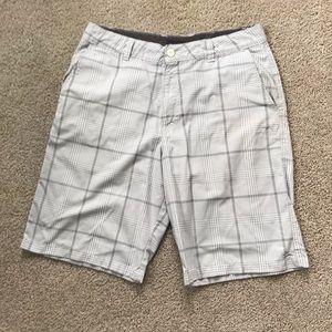 Men’s gray shorts